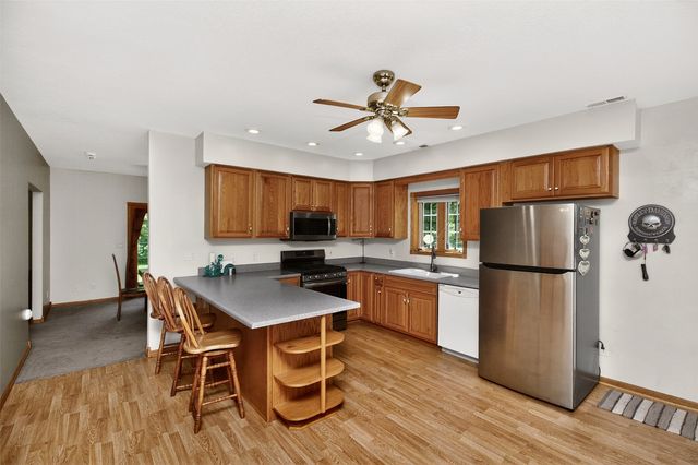2500 Acorn Street, Norwalk, IA 50211