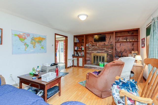 12 Severance Drive, Londonderry, NH 03053