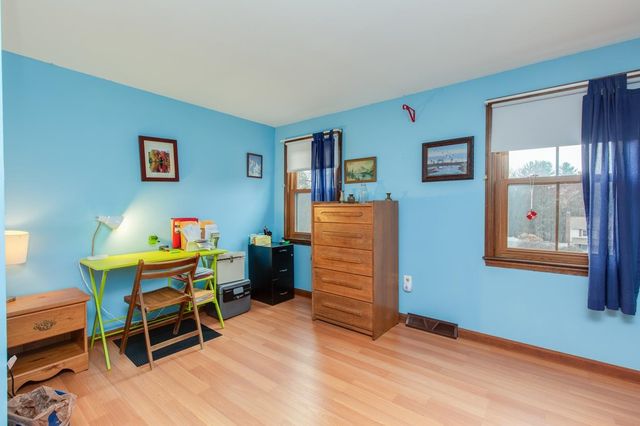 12 Severance Drive, Londonderry, NH 03053