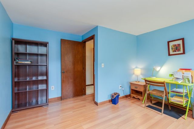 12 Severance Drive, Londonderry, NH 03053
