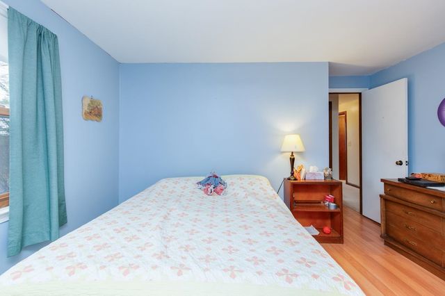12 Severance Drive, Londonderry, NH 03053