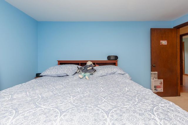 12 Severance Drive, Londonderry, NH 03053