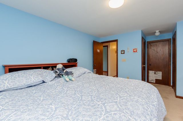 12 Severance Drive, Londonderry, NH 03053