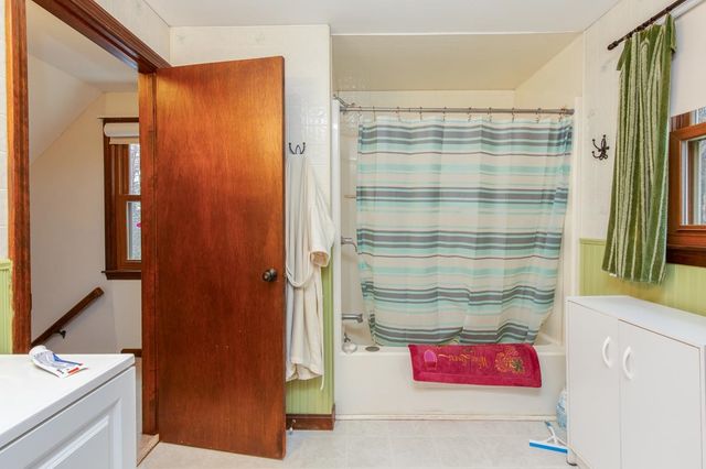 12 Severance Drive, Londonderry, NH 03053