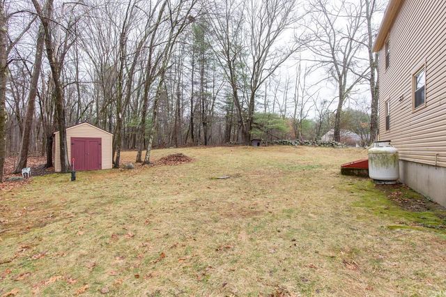 12 Severance Drive, Londonderry, NH 03053