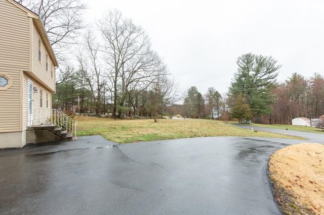 12 Severance Drive, Londonderry, NH 03053