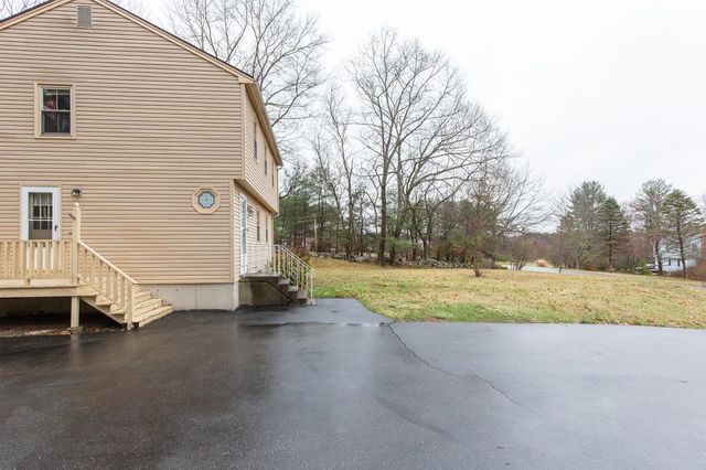 12 Severance Drive, Londonderry, NH 03053