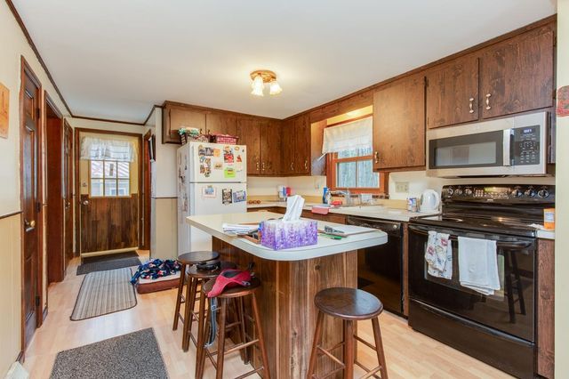 12 Severance Drive, Londonderry, NH 03053
