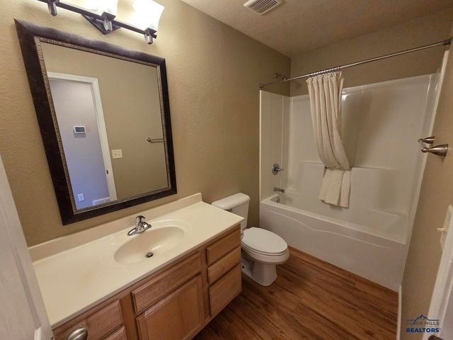 7912 STEAMBOAT RD, Summerset, SD 57769