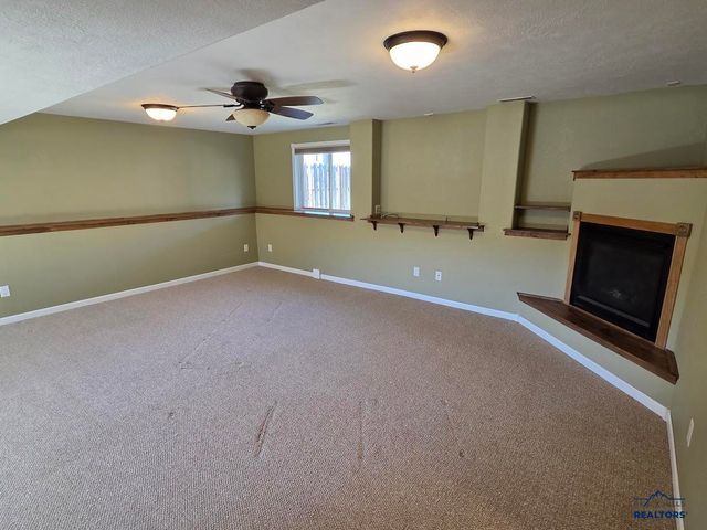 7912 STEAMBOAT RD, Summerset, SD 57769