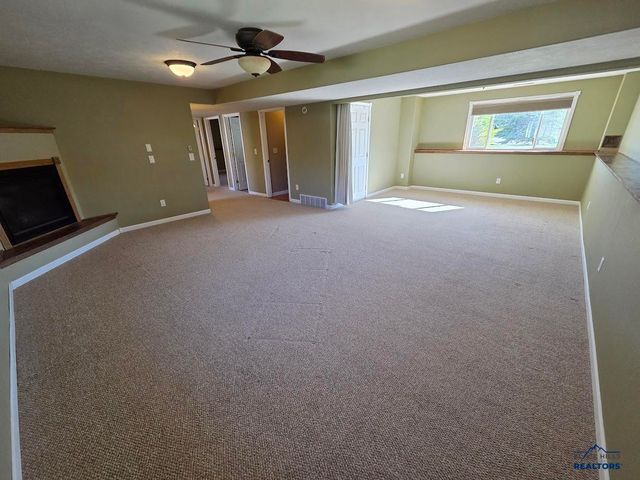 7912 STEAMBOAT RD, Summerset, SD 57769