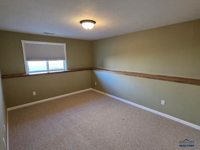7912 STEAMBOAT RD, Summerset, SD 57769