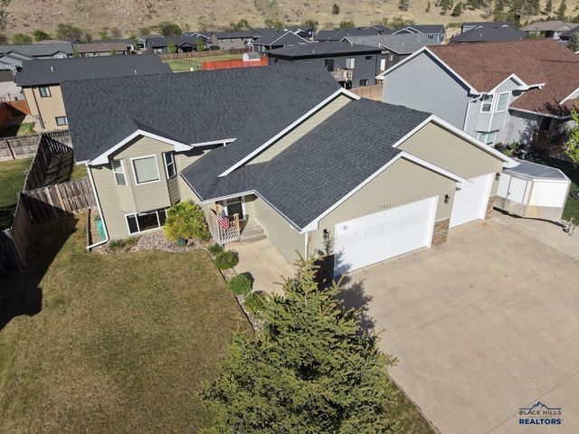 7912 STEAMBOAT RD, Summerset, SD 57769