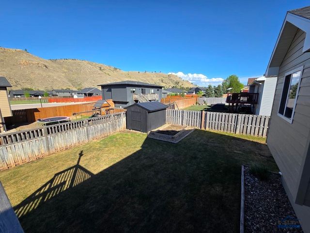 7912 STEAMBOAT RD, Summerset, SD 57769