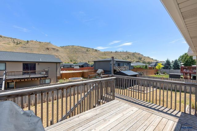 7912 STEAMBOAT RD, Summerset, SD 57769
