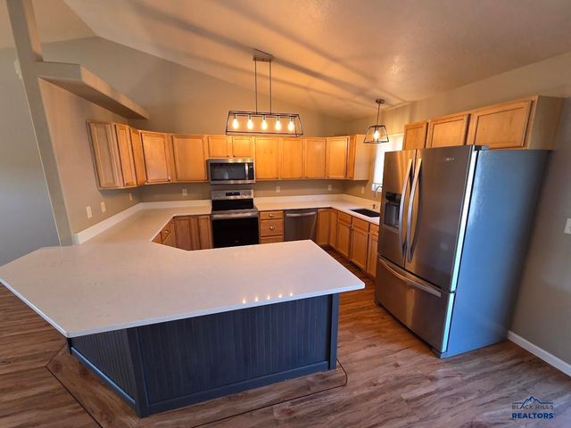 7912 STEAMBOAT RD, Summerset, SD 57769