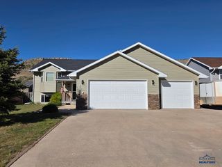 7912 STEAMBOAT RD, Summerset, SD 57769