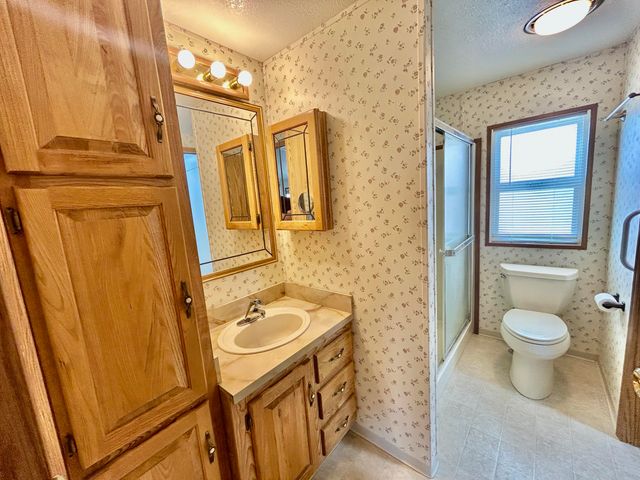 300 Winston Drive, Grants Pass, OR 97526