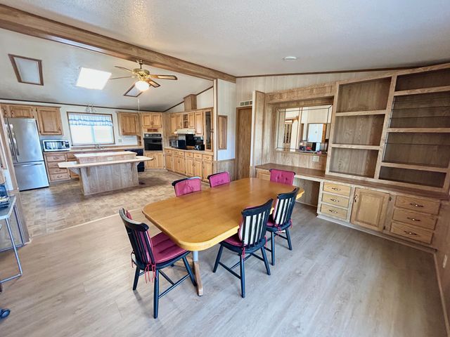 300 Winston Drive, Grants Pass, OR 97526