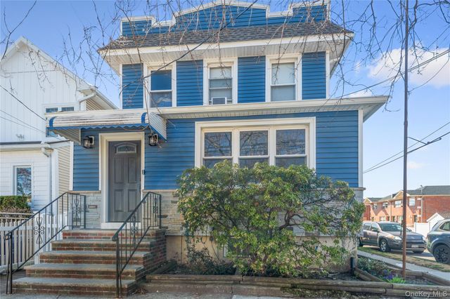 7526 166th Street, Fresh Meadows, NY 11366