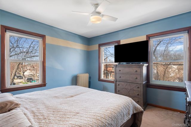 7526 166th Street, Fresh Meadows, NY 11366