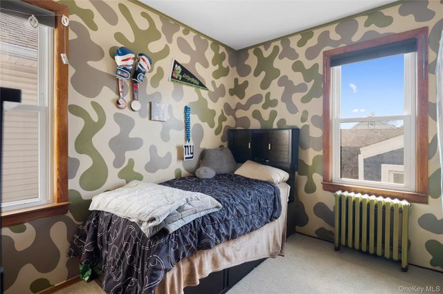 7526 166th Street, Fresh Meadows, NY 11366