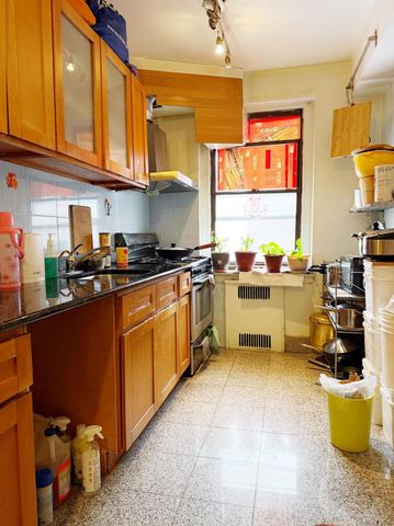 40-35 Ithaca Street 3B, Elmhurst, NY 11373