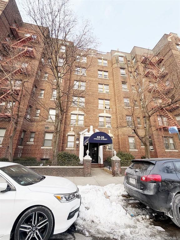 40-35 Ithaca Street 3B, Elmhurst, NY 11373