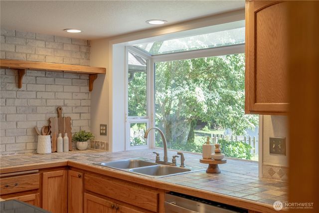 29723 4th Avenue NW, Stanwood, WA 98292