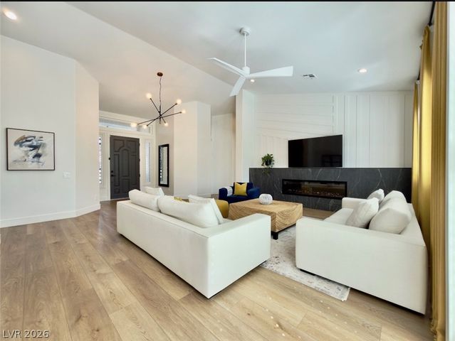 1524 Breeze Canyon Drive, Las Vegas, NV 89117