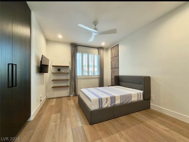 1524 Breeze Canyon Drive, Las Vegas, NV 89117