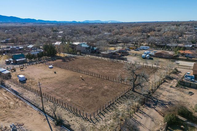 183 La Pasada De Anacleto, Corrales, NM 87048