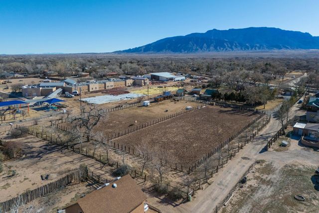 183 La Pasada De Anacleto, Corrales, NM 87048