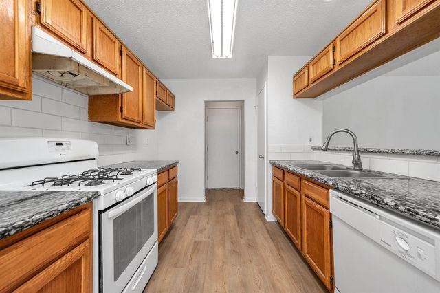 3411 E Heatherock Circle, Sugar Land, TX 77479