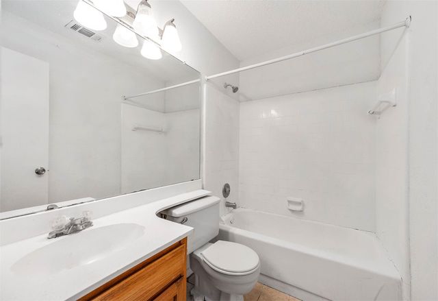 3411 E Heatherock Circle, Sugar Land, TX 77479