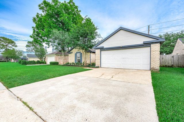 3411 E Heatherock Circle, Sugar Land, TX 77479