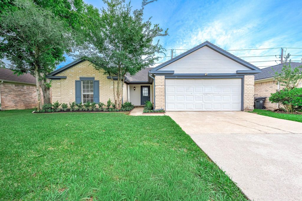 3411 E Heatherock Circle, Sugar Land, TX 77479