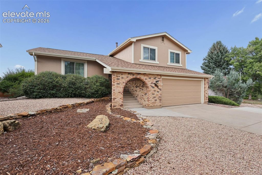 2785 Roundtop Drive, Colorado Springs, CO 80918 — exterior