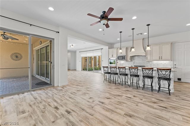 398 Pollino Peaks Street, Las Vegas, NV 89138