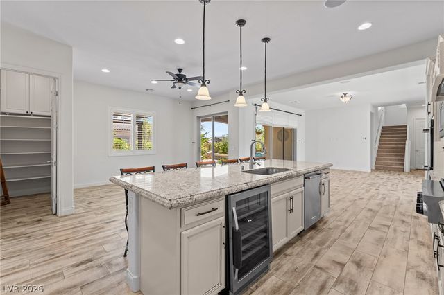 398 Pollino Peaks Street, Las Vegas, NV 89138