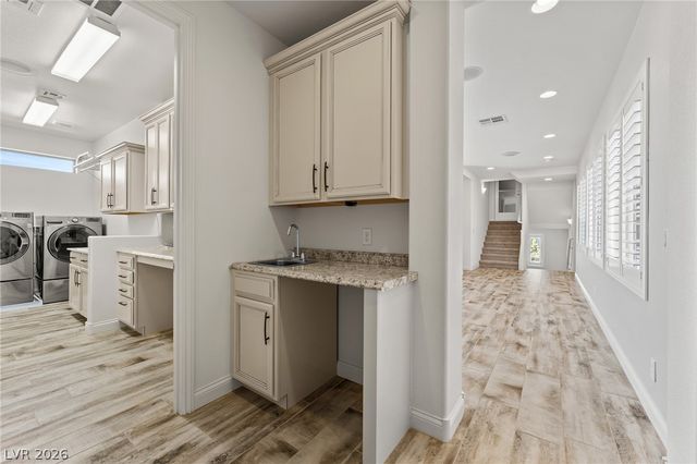 398 Pollino Peaks Street, Las Vegas, NV 89138