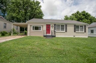 203 West Whiteside Street, Springfield, MO 65807