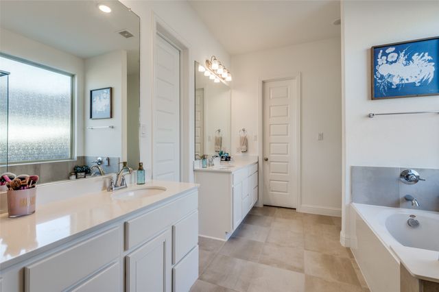 2604 Upland Trail Lane, Aubrey, TX 76227