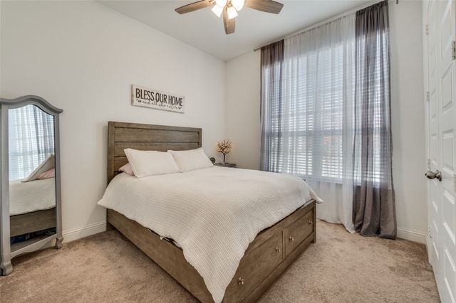 2604 Upland Trail Lane, Aubrey, TX 76227