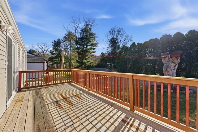 43 Houston Rd, West Springfield, MA 01089