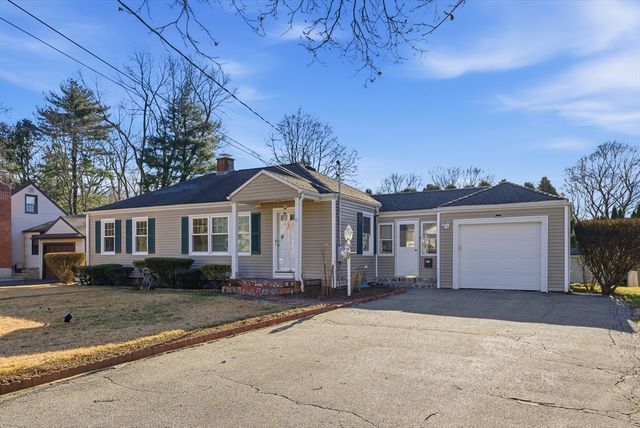 43 Houston Rd, West Springfield, MA 01089