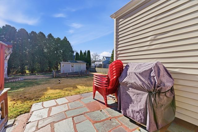 43 Houston Rd, West Springfield, MA 01089