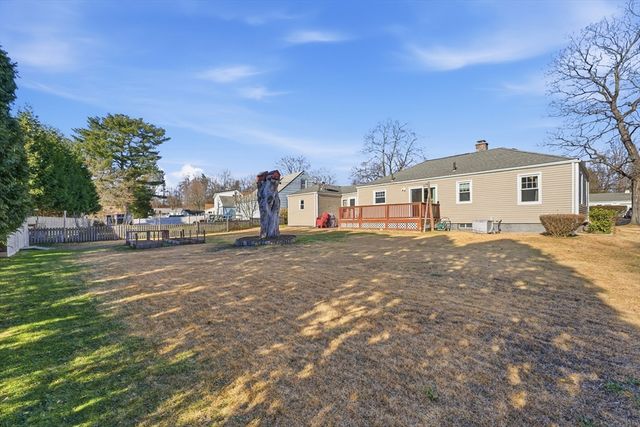 43 Houston Rd, West Springfield, MA 01089