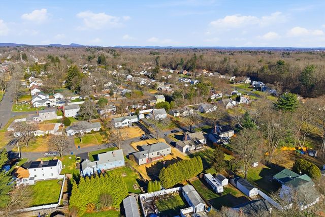 43 Houston Rd, West Springfield, MA 01089