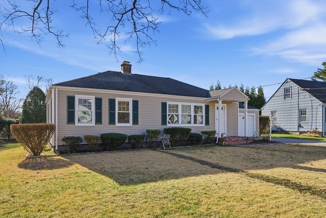 43 Houston Rd, West Springfield, MA 01089